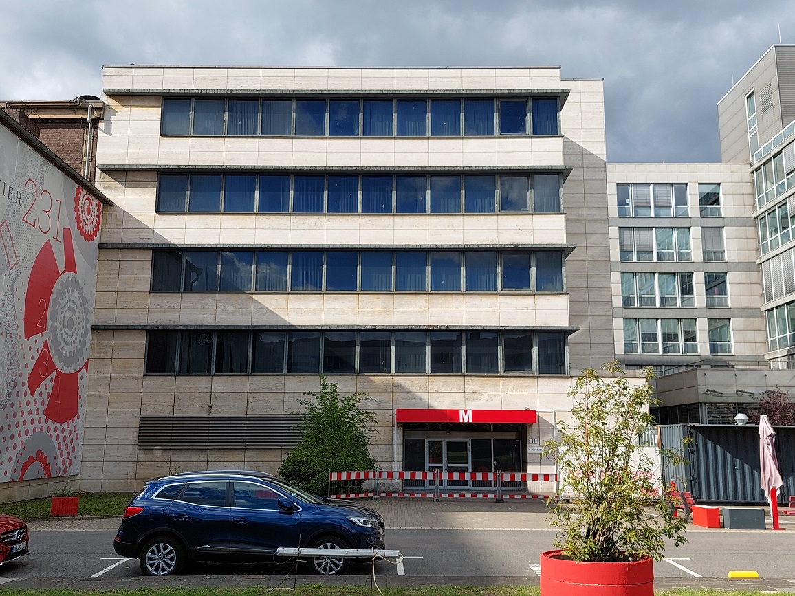 Gebäude M-2