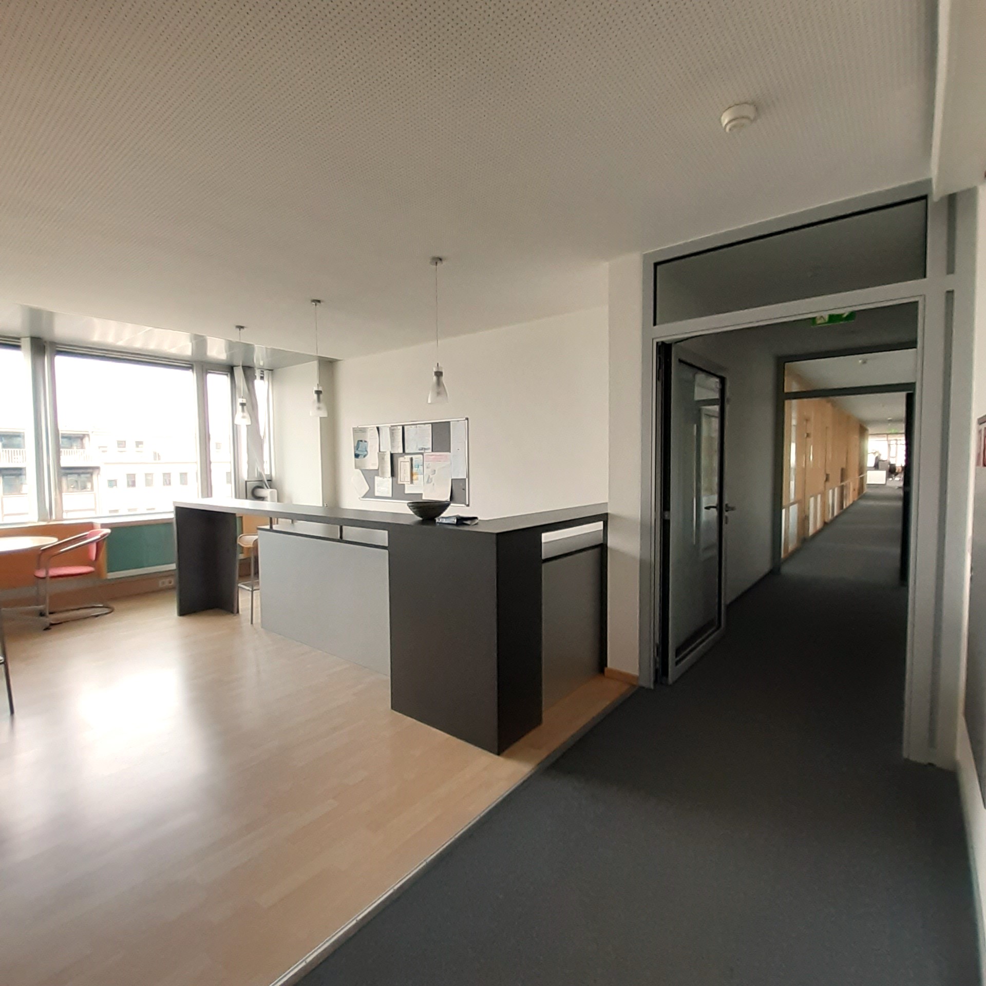 Mitarbeiter-Theke (1)