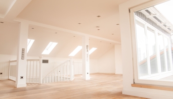 Skyline deluxe! Imposante Penthouse-Maisonette in Bestlage vom Westend!