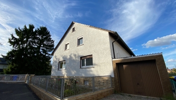 Charmantes, saniertes und renoviertes Zweifamilienhaus mit vielfältigen Nutzungsmöglichkeiten