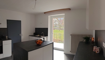 Sofort: Schönes Haus mit kleinem gemütlichen Garten in Theisbergstegen zu vermieten