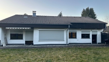 Freistehendes Einfamilienhaus mit Garten und Garage -courtagefrei