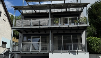 Moderne 2-Zimmer Wohnung in 4-Parteienhaus ab 15.10.2025