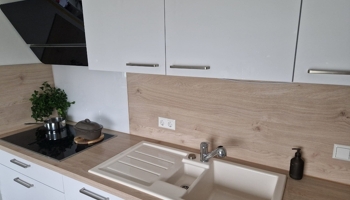 4,5 Zimmerwohnung, EBK, TG und Badewanne in der Hermann-Essig-Straße 