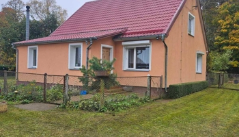 Einfamilienhaus in einem Dorf in Litauen 