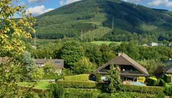 Zweifamilienhaus flexibel nutzbar, top Lage, 270 m², Energieeffizientzklasse A, Plettenberg / N