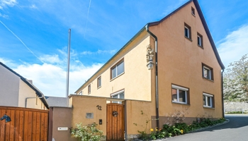 Provisionsfrei - Dreiseithof, Zweifamilienhaus, Pferdehaltung
