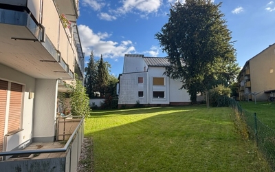 Grünblick-1,5-Zimmer-Wohnung mit Balkon (7qm) im Zentrum von Bayreuth