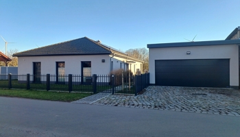 Exklusives Einfamilienhaus mit parkähnlicher Gartenanlage, Autarkiegrad >50%