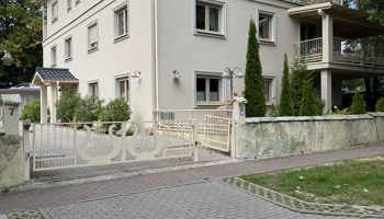 Seniorengerechte 2-Raum-Nichtraucher-Wohnung im EG + Aufzug + EBK + Stellplatz + Mietkauf