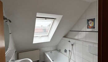 Wohnung mit 4 Zimmern, Balkon und Stellplatz, Bezugsfähige in Dellmensingen