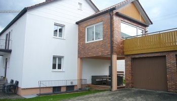 Helle gepflegte Wohnung mit großer Dachterrasse