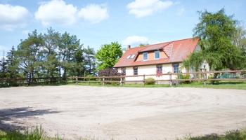 Idyllisches Einfamilienhaus mit Pferdehaltung in Alleinlage