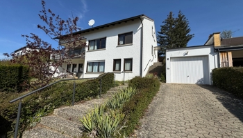 Einfamilienhaus mit Einliegerwohnung 