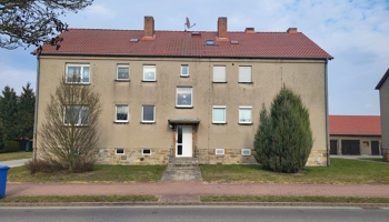 ruhige, schöne kleine Wohnung .... mit Garage