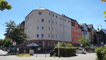 Brauereifreies Restaurant mit einmaligen Außenbereich und Vollkonzession in Toplage (provisionsfrei)