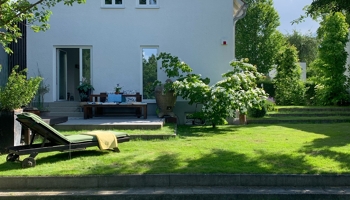 Haus in der Grünen Mitte von Regensburg in Bestlage