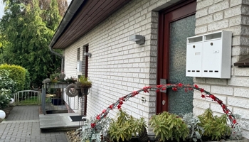Ein 4-Parteien-Haus, Mehrfamilienhaus in Schnelsen, Toplage vor dem Niendorfer Gehege!