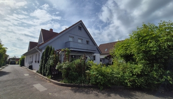 schöne 4,5 Zimmer Gartenwohnung