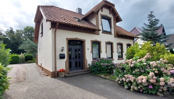 Einfamilienhaus in zentraler Lage in 24855 Jübek