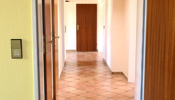 Große Eigentumswohnung in ruhiger Lage