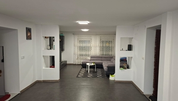 EG-Wohnung 135 m² | 5 Zimmer | 2 Eingänge | 1700 m² Garten