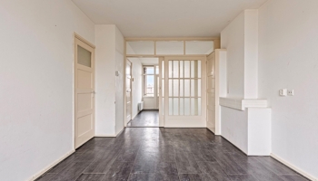 Lichtdurchflutete Wohnung in Berlin Moabit