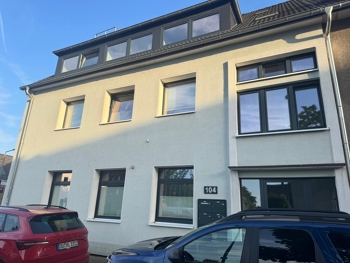Helle 3-Zimmer-Wohnung mit Balkon und Einbauküche in Duisburg-Buchholz