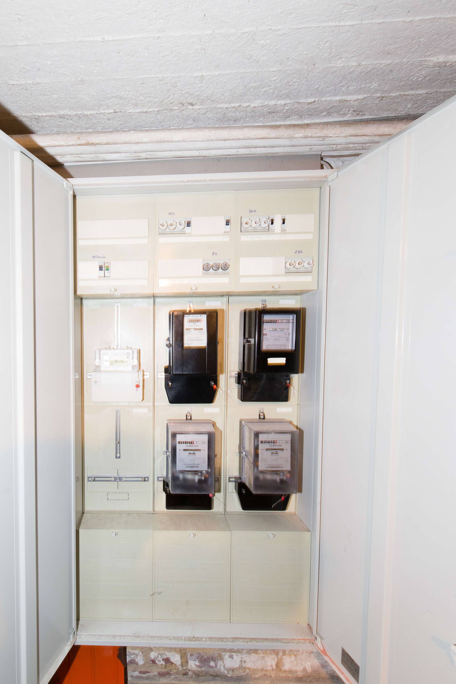 Zählerschrank im Keller