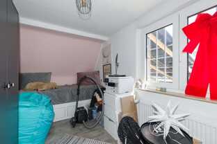 Schlafzimmer 4