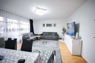 Wohnzimmer Ansicht 1