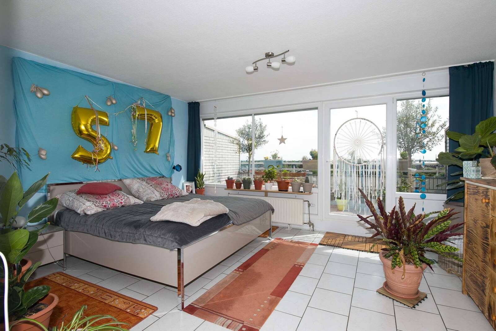 Schlafzimmer 1
