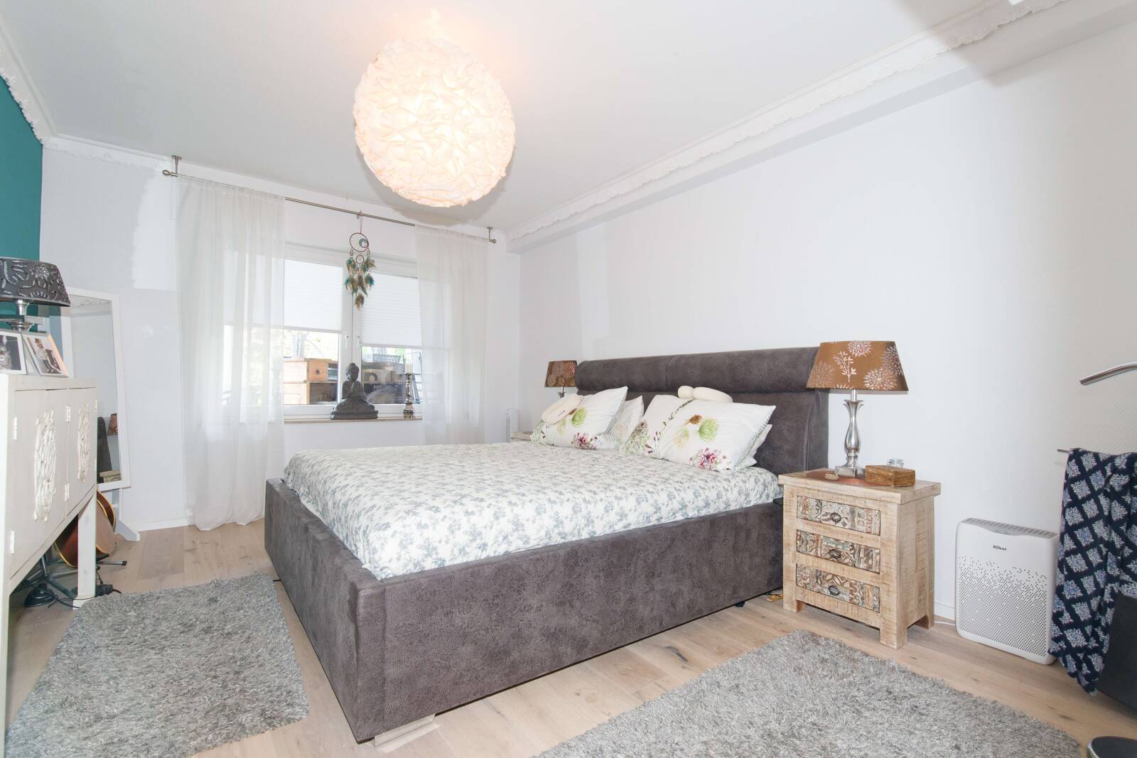 Schlafzimmer 1