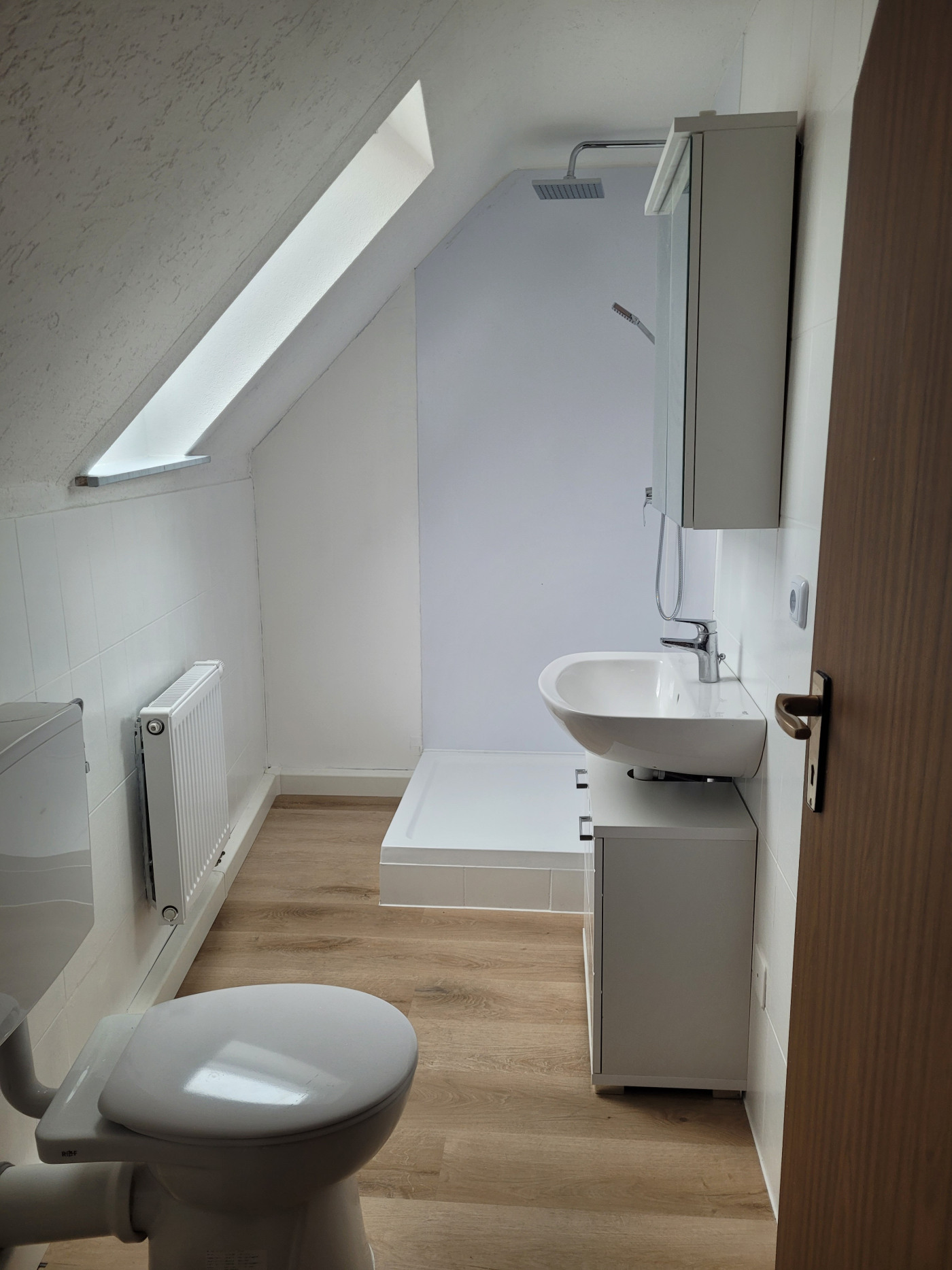 Wohn- und Geschäftshaus im Zentrum von Adelsdorf 14