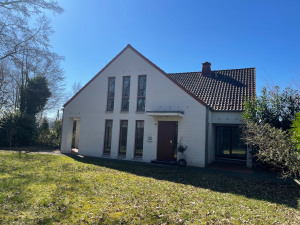 Attraktive DHH großz. Auft. toller großer Garten, Keller Garage GT-Nä. Bertelsmann HV