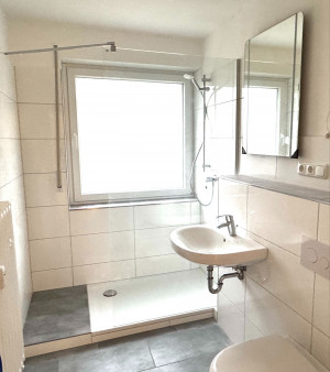 RESERVIERT!  Mod. renovierte 3-Zi.Whg. Balkon, 33615 Bielefeld